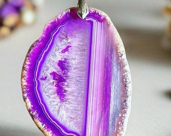 Amuleto de cuarzo solar morado con cadena de acero hipoalergénico ajustable de 50-55 cm (20-22") - Caja de regalo