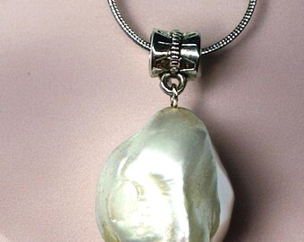 Collar con colgante de perla barroca natural – Perla blanca de 24 x 13 mm, cadena de acero inoxidable