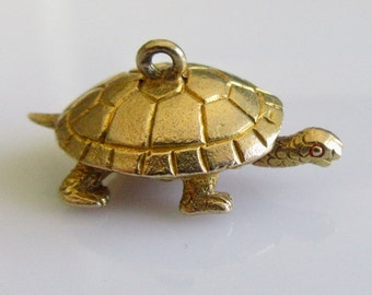 9ct Gold Tortoise or Turtle Moving Charm or Pendant