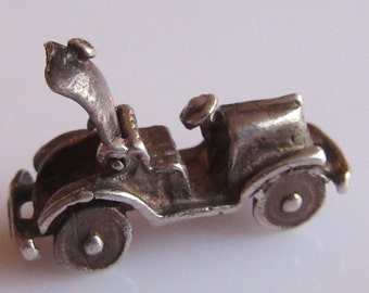 Silver Vintage Car with Opening Boot Charm