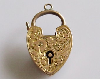 9ct Gold Heart Engraved Bracelet Padlock Charm