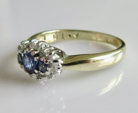 9ct Gold Sapphire and Diamond Cluster Ring - image 4