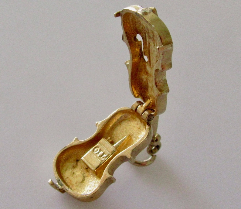 Large Violin and Oil Opening 9ct Gold Charm or Pendant
