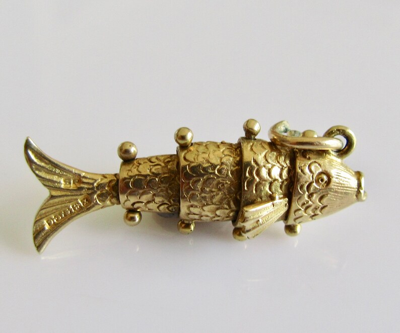 Vintage 9ct Gold Articulated Fish Charm or Pendant