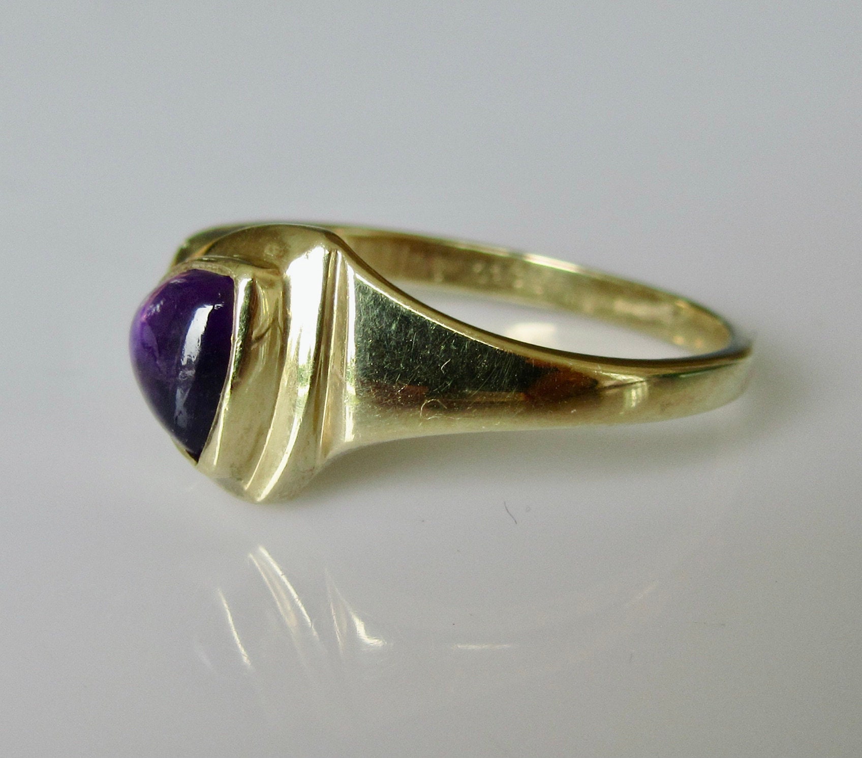 Vintage 9ct Gold Trillion Cut Amethyst Ring | Etsy