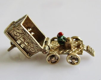Gypsy Caravan and Fortune Teller 9ct Gold Enamel Opening Charm