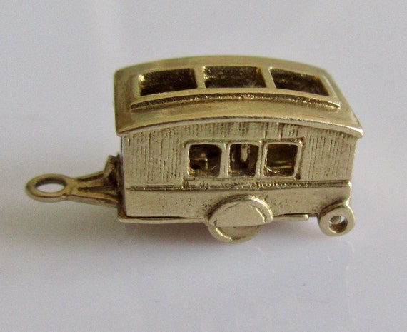 9ct Gold Retro Caravan and Furniture Opening Charm