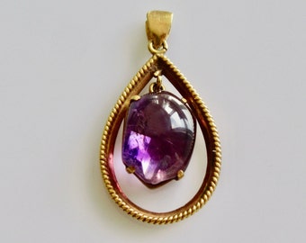 Vintage 18ct Gold Amethyst Cabochon Drop Pendant