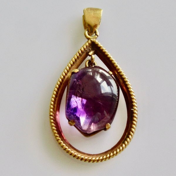 Vintage 18ct Gold Amethyst Cabochon Drop Pendant