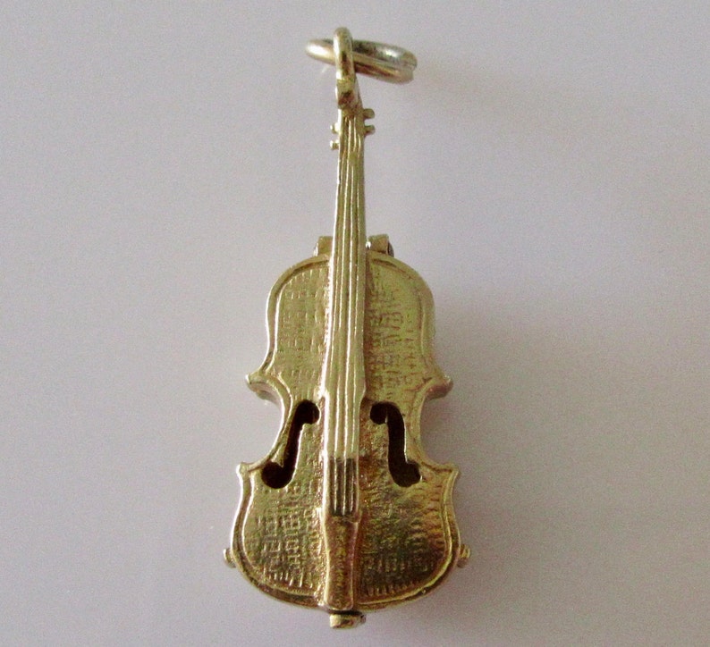 Large Violin and Oil Opening 9ct Gold Charm or Pendant