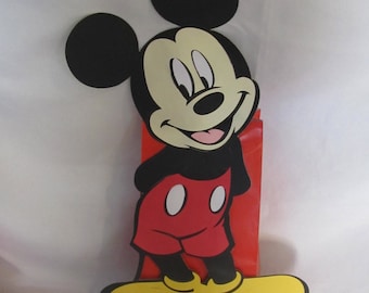 Mickey Mouse Party Balloon Centerpiece