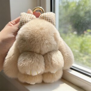 Fluffy Bunny Keychain – Cute Fur Bag Charm Key Ring Pendant, Spring Summer Birthday Gift for Her, Easter Basket Stuffer Light brown