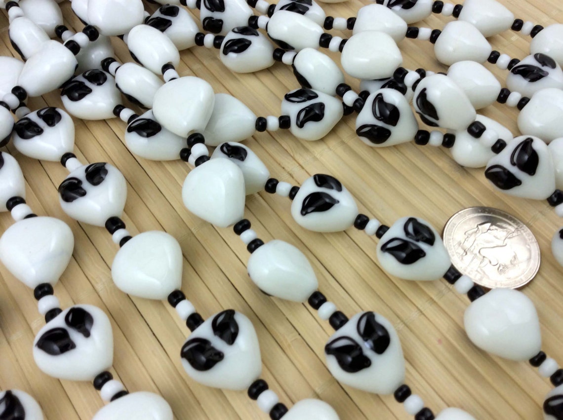 Halloween Alien Lampwork Glass Beads Pack of 12 beads L01012 Etsy