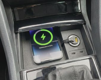 Skoda Kodiaq & Karoq MagSafe Charger | Carbon Fiber Console Phone Dock