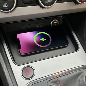 Cargador MagSafe para Seat Ateca y Cupra Ateca / Base de conexión inalámbrica para teléfono móvil a medida, consola central (2016+)