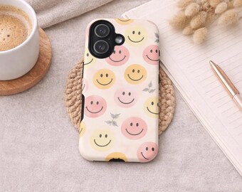Capinha de celular com carinha sorridente em tons pastel, capinha fofa e estética para iPhone, capinha com carinha feliz, capa suave em tons pastel para iPhone, capinha moderna e fofa para celular, presente para ela