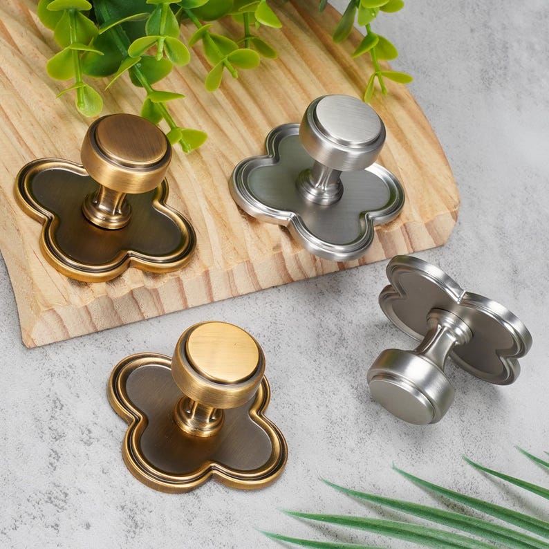 Clover Base Cabinet Knobs, Solid Metal Drawer Pulls, Vintage Decorative Dresser Knobs for Kitchen image 9