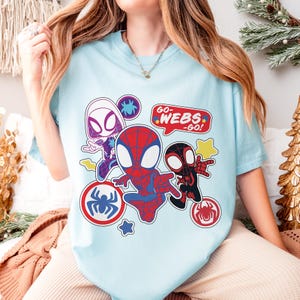 Camiseta infantil de Marvel Spidey y sus increíbles amigos Go Webs Go, camiseta de cumpleaños de Spidey para niño, camiseta infantil de Spider-Man y Spider-Gwen, camiseta de superhéroe de Marvel imagen 3
