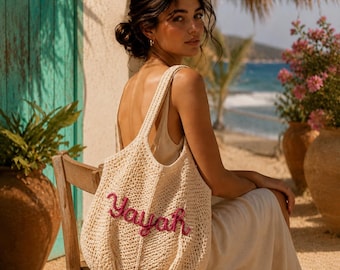 Personalized beach tote bags, Bridesmaid gift bags, Straw beach bags, Wedding favor gift, Travel Beach Bag, Bachelorette favors Gift for Her