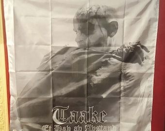 Taake-Flagge „Et hav av avstand“