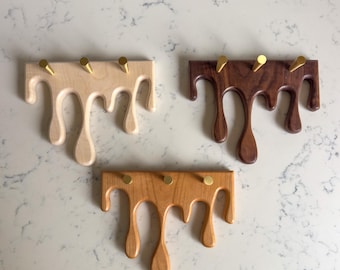 El gancho para llaves Drip Hook - Perchero artesanal de madera maciza