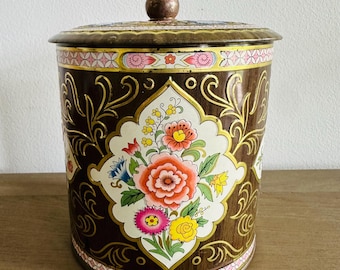 Vintage Daher Designed Chinoiserie Floral Tea or Biscuit Tin