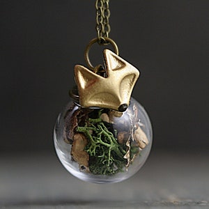 FOREST FOX Necklace. Handgilded fox head. Glass orb with real moss and tree bark. Bronze necklace. Gift for her. image 2