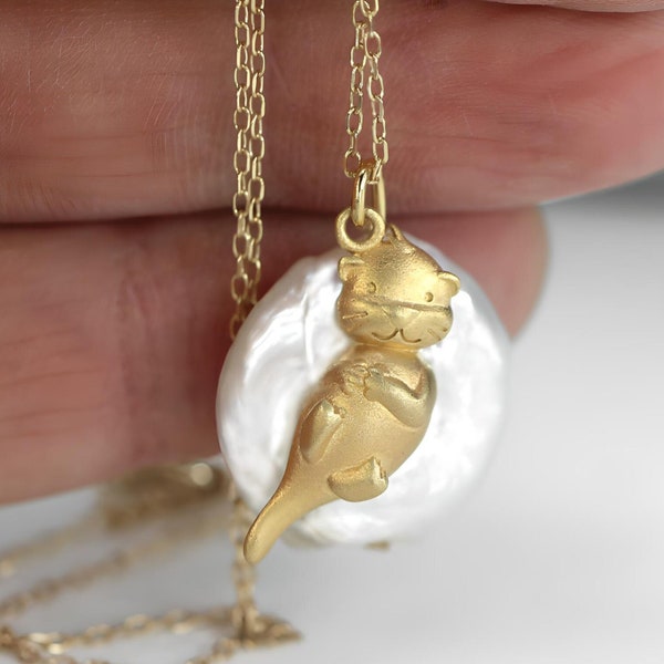 Otter Keshi Perlenkette gold vermeil. Einzigartige von der Natur inspirierte Halskette für Sie.