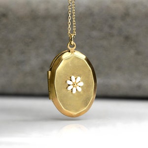 Daisy photo locket necklace. Silver daisy on vintage pendant. Gold plated sterling necklace. Dainty gift for her. image 2