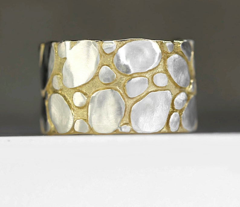 Neu: GOLDENE KÜSTE. Bicolor Ring aus Sterling Silber und Gold. Einzigartig, handgemacht, verstellbar und wasserfest Bild 3