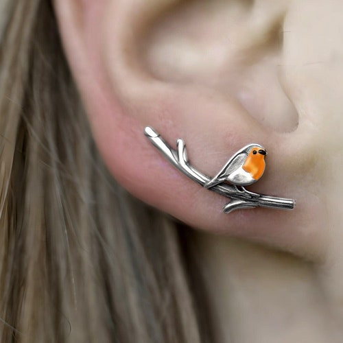 Oreilles grimpantes Robin Bird. Argent sterling et émail orange. Un seul trou d'oreille est nécessaire.