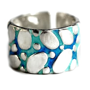 River Bed silver ring. Blue turquoise enamel & sterling silver pebble stones. Adjustable. Waterproof.