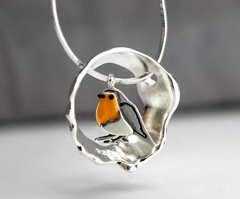 New: Red Robin bird necklace. Sterling silver and enamel. Nature inspired unique necklace for her. zdjęcie 1