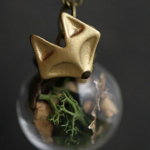 FOREST FOX Necklace. Handgilded fox head. Glass orb with real moss and tree bark. Bronze necklace. Gift for her. image 3