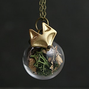 FOREST FOX Necklace. Handgilded fox head. Glass orb with real moss and tree bark. Bronze necklace. Gift for her. image 5