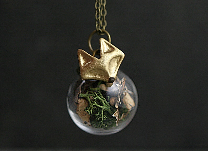 FOREST FOX Necklace. Handgilded fox head. Glass orb with real moss and tree bark. Bronze necklace. Gift for her. image 5