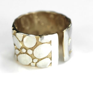 Neu: GOLDENE KÜSTE. Bicolor Ring aus Sterling Silber und Gold. Einzigartig, handgemacht, verstellbar und wasserfest Bild 5