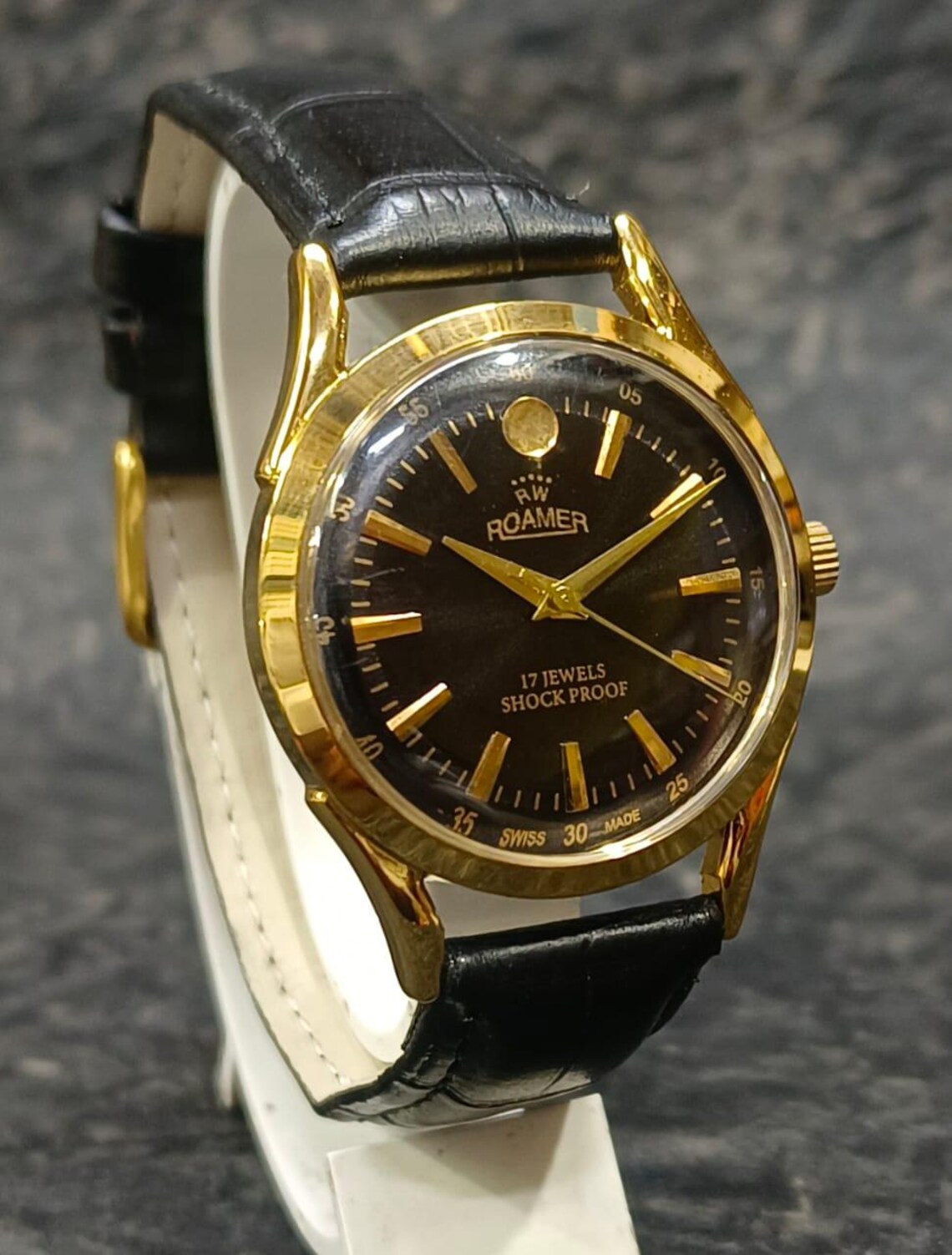 Vintage Roamer Swiss Made Hand-Winding Mechanical Men’s Watch 17 Jewels Black Dial Gold Plated, photo 3 sur 5