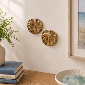 Vintage Solid Brass SEASHELLS SCALLOP  (2) Wall Mounts 3” Beach Decor