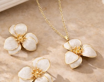 Elegant Gold Flower Necklace and Earrings Mother of Pearl Jewelry Set