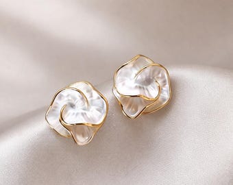 Gold Trim Mother of Pearl Flower Stud Earrings