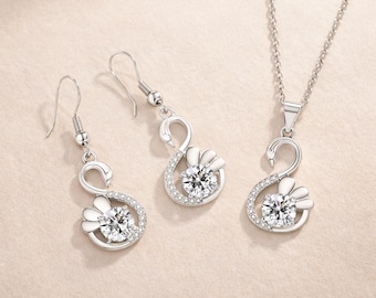 Elegant Swan Crystal Jewelry Set Necklace & Earrings