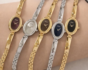 Elegant Oval Crystal Watch Bracelet – Luxury Minimalist Timepiece