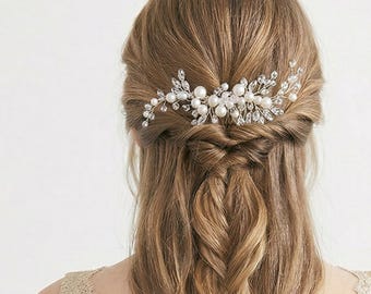 Tiara de noiva com cristais e pérolas | Acessório de cabelo elegante feito à mão | Joia de cabelo para casamento com strass