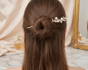 Presilha de cabelo floral com pérolas | Presilha delicada com formato de flor para penteados de noiva, casamentos e penteados elegantes para o dia a dia.