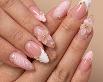 Unhas postiças rosa blush | Floral 3D, formato amêndoa curto, 24 unidades