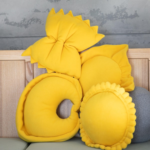 Pasta Shaped Pillow — Farfalle Bow Tie Decor, Tortellini Ravioli Plush, Foodie Gift, Italian Food Lover, Unique Housewarming, Room Cushion