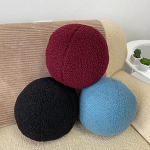 Boucle Ball Kissen, Rundes Teddy-Kissen, Dekoratives Kugelkissen, Weiches Minimalistisches Wohndekor, Benutzerdefinierte Größe & Farbsatz