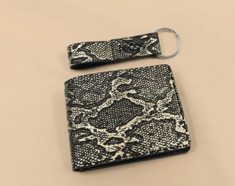 Leather men's wallet personalized engraved snakeskin crocodile bifold slim card easy to carry everyday wallet with keychain thank you gifts