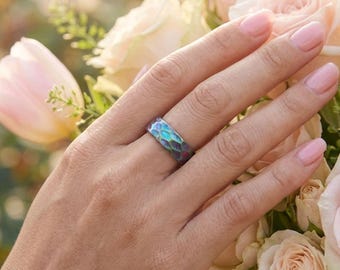 Engagement ring rainbow textured ring for women hammered statement band engraved date ring personalised jewelry gift wooden keepsake box